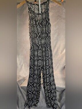 Studio by JPR Black and White Geometric Wide-Leg Jumpsuit